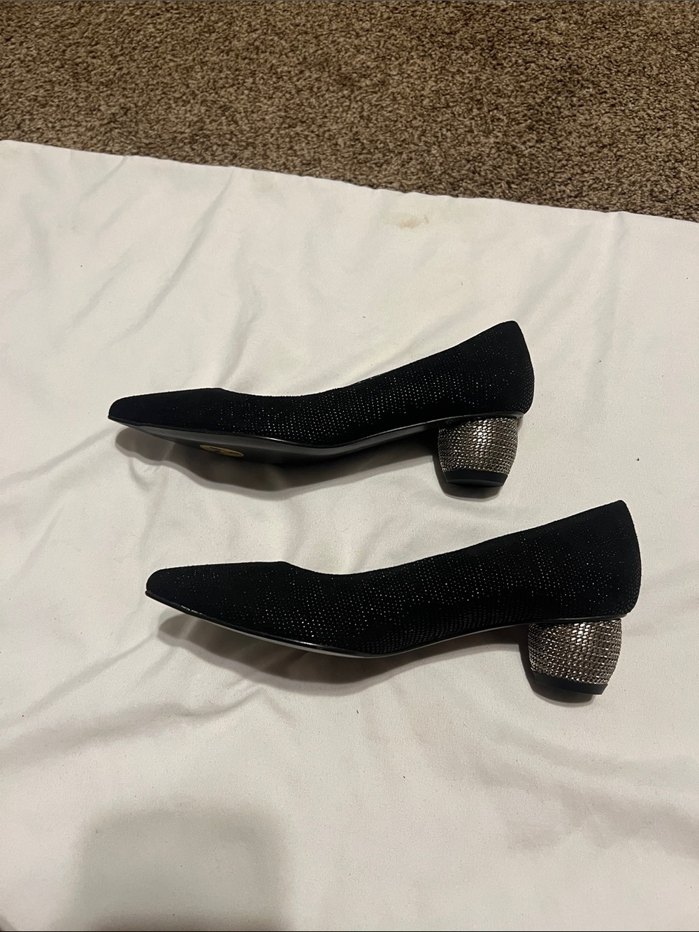 Stuart Weitzman fabulous vintage heels. - Picture 5 of 9